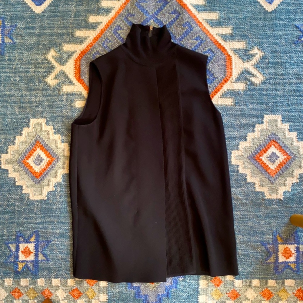 Vince Turtleneck Excellent Condition
